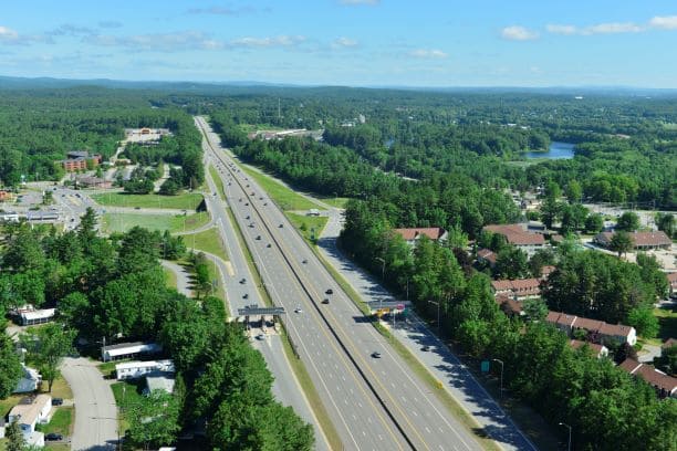 13761G - Everett Turnpike near Exit 11 in Merrimack, view looking north
